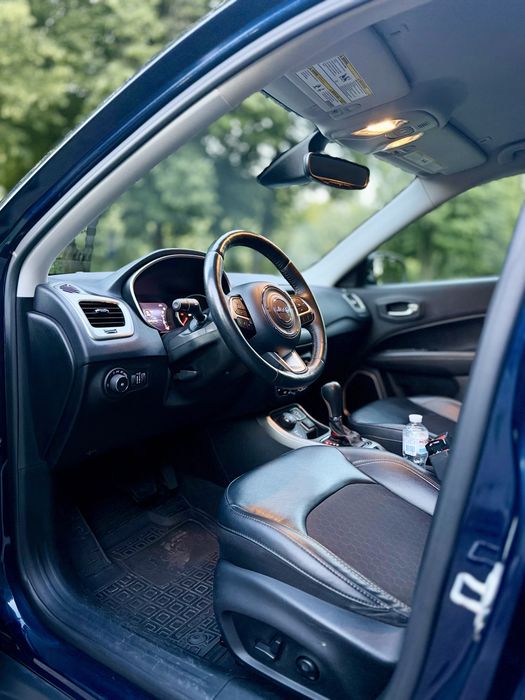 Продам JEEP Compass