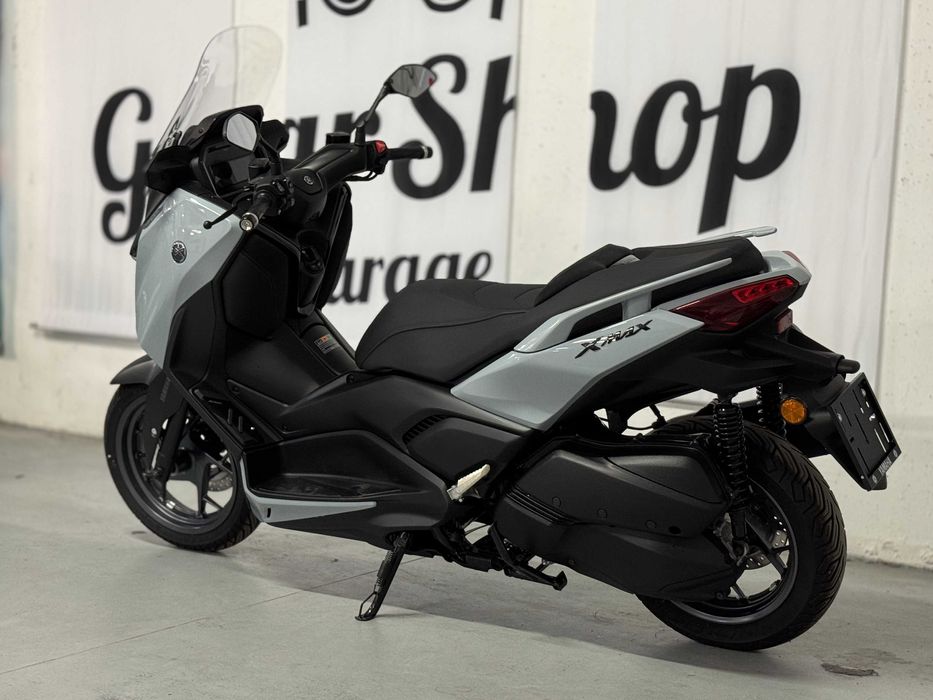 Yamaha X-Max Tech MAX 2025