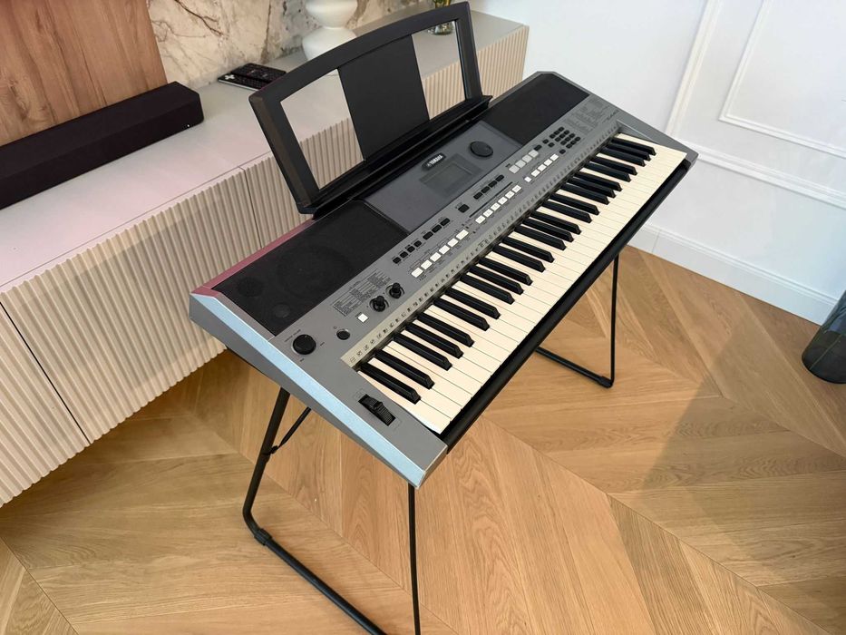 Keyboard Yamaha PSR-E433 + stojak i zasilacz