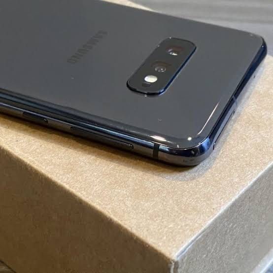 Samsung galaxy s10e