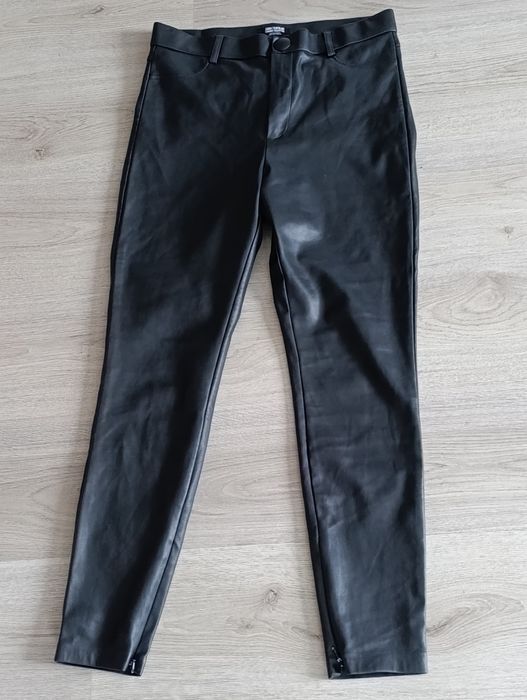 Zara екошкіра L розмір