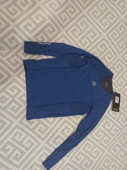 Нова спортивна кофтинка skins розмір s