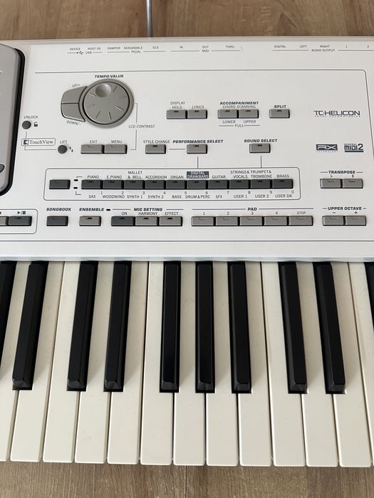 Korg PA2x синтезатор