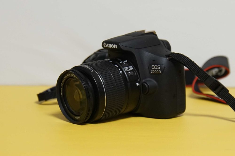 Canon 2000D + 18-55 IS! TYLKO 1,5k zdjęć! Jak Nowy!