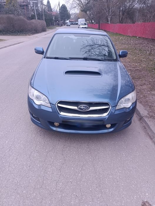 Sprzedam uszkodzone Subaru Legacy