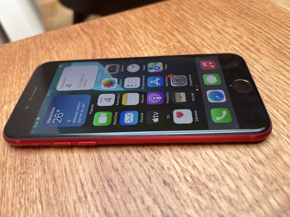 iPhone SE 2020 / 83% baterii