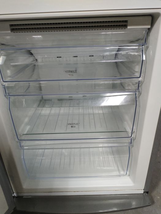 Холодильник Еlektrolux 185 cm. Металік, класний стан