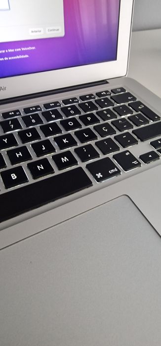 Apple MacBook Air 13 I7-1TB-8GB