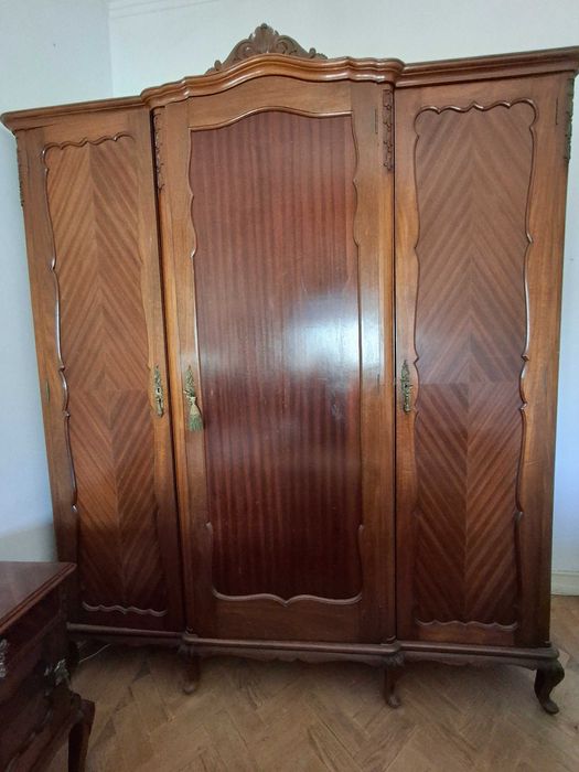 Mobília usada de quarto .