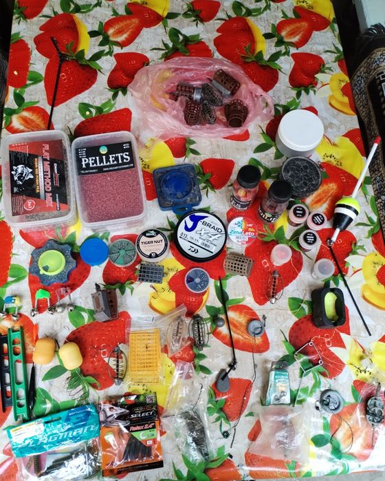 Снасти рыбацкие разные