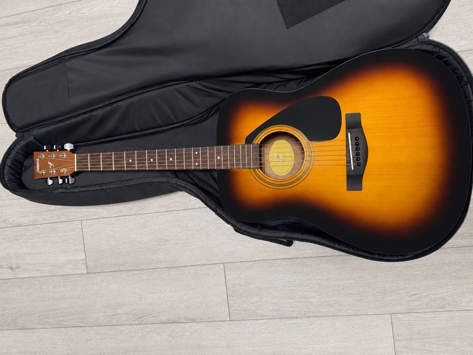Гітара Yamaha 310