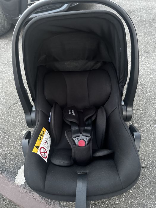 Автокрісло Britax-Romer Baby + адаптери для каляски