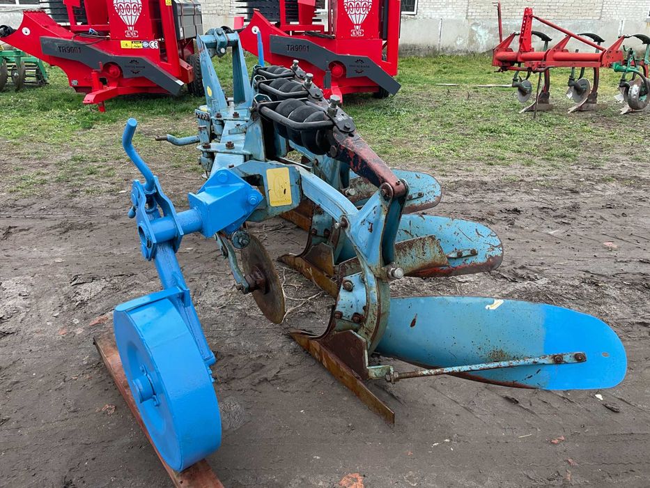 Продам Плуг 3-корпусний Overum 3-25-30-35-40 Rabe Werk Kverneland