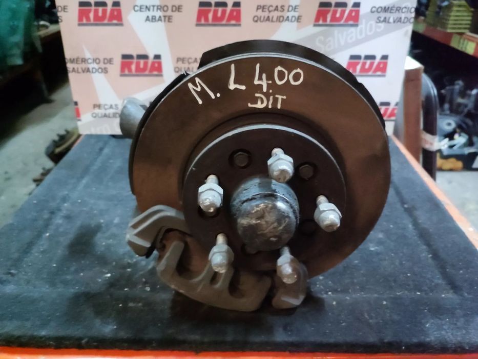 MITSUBISHIL400MANGADEEIXODIREITA