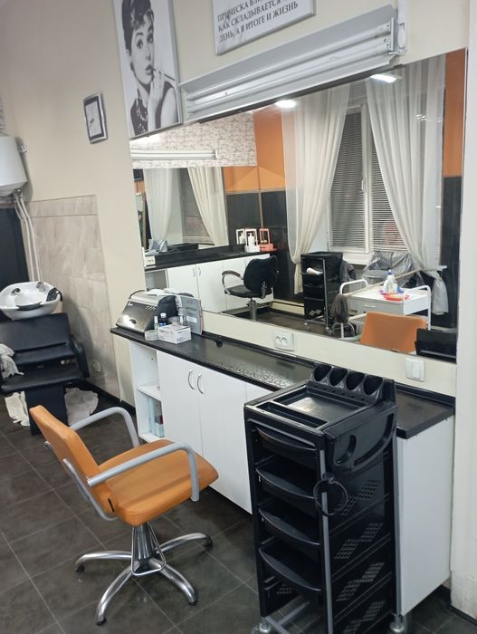 Мебель для офиса ,парикмахерской