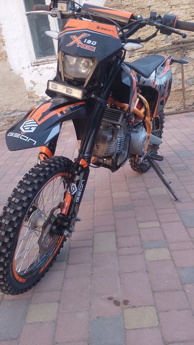 Продається Піт байк Geon Xride 190 в хорошому стані..