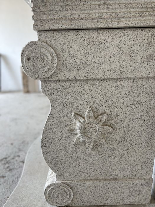 6 Lareiras em granito (4 de canto e 1 frontal)