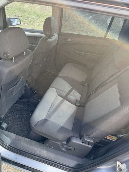 Продам Opel Zafira