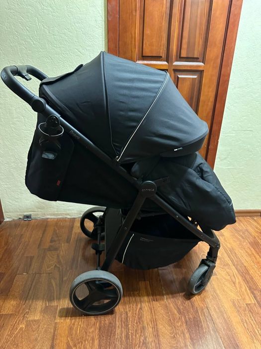Коляска дитяча  Carrello Bravo