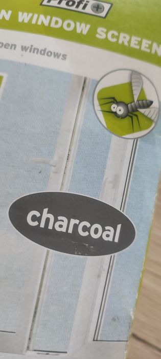 Moskitiera na okno czarna