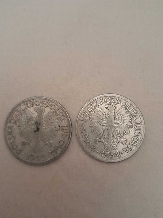 Sprzedam 2 szt monety 2 zł JAGODA z 1958r. b z m PRL