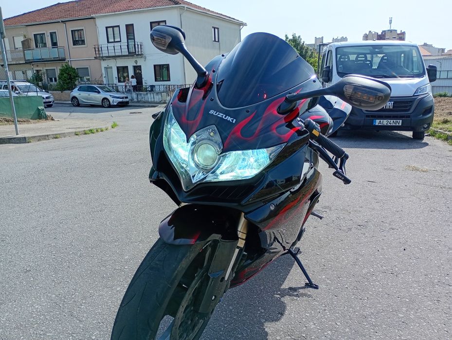 Suzuki GSXR 600 k8/ credito/garantia
