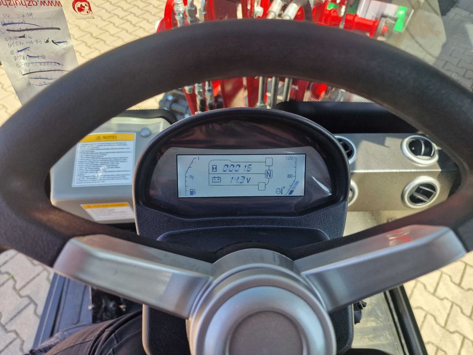 Ładowarka przegubowa mini  Hornet 806