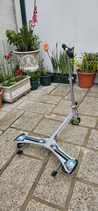 Trotinet RAZOR Powerwing