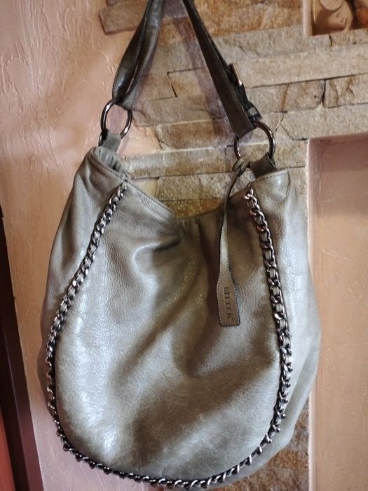 Книга цікава Ідеал як нова 5+. ШАРА