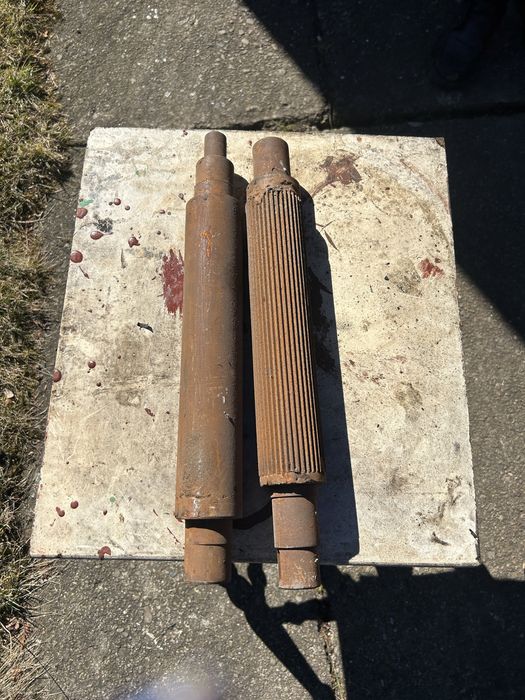 Wałki ciągnące do grubościówki heblarki i blaty metalowe do heblarki