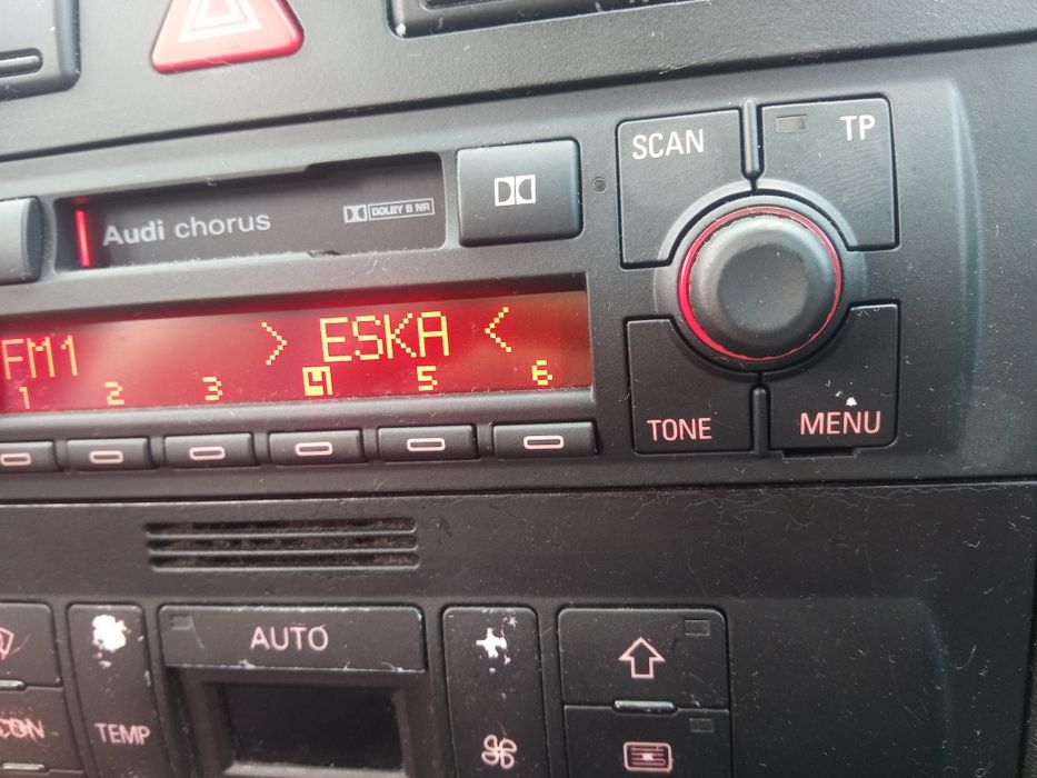 radio audi a3 8l lift badzo ładne chorus sprawne z kodem
