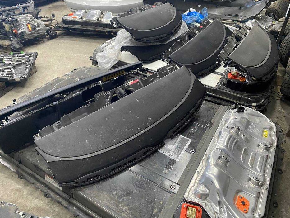Авто розборка TESLA MODEL 3 ОРИГІНАЛ Датчики Проводка Двері Крила