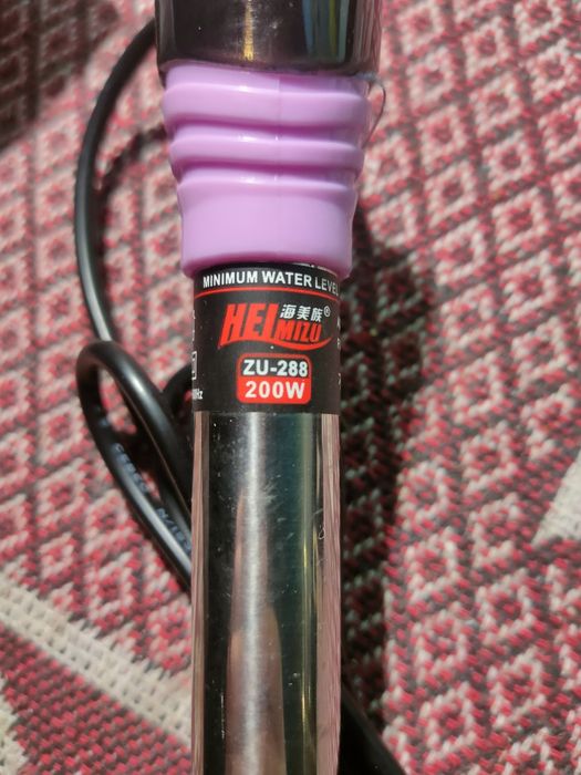 Нагрівач металевий для акваріумів від 100 до 200 літрів HeiMizu Z