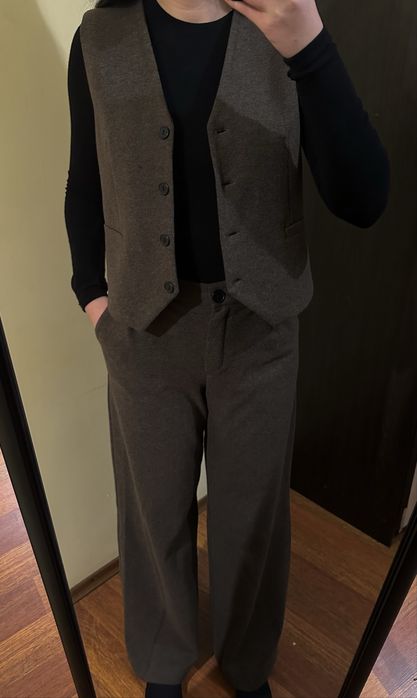 Жіночий костюм двійка штани палаццо з жилеткою теплий