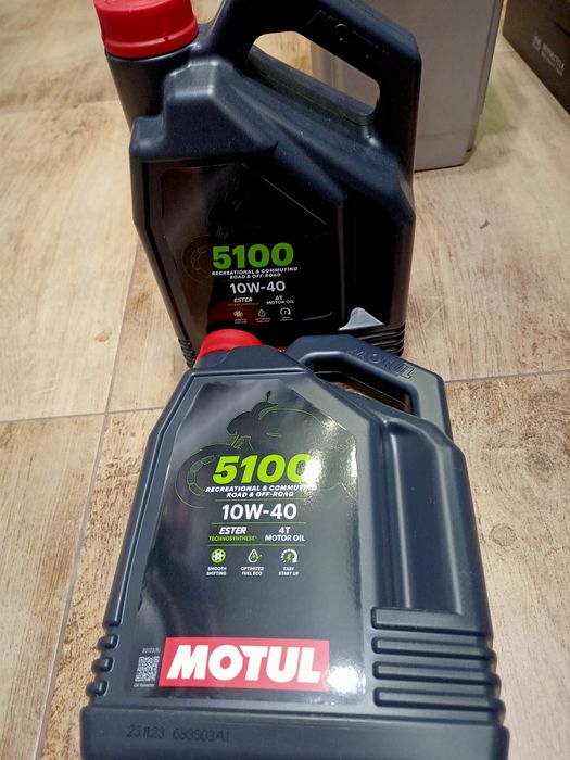 olej motocyklowy Motul 5100 10W40 4L MA2