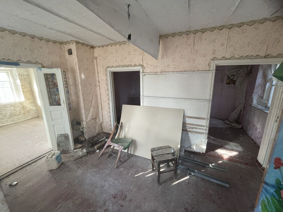 Продам 2- ва будинки , або обмін на авто)