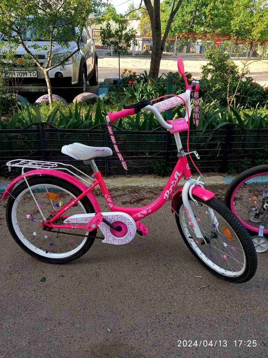 Продам недорого велосипеды для девочек