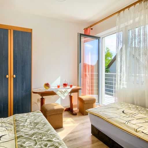 Kwatery Pracownicze / Noclegi / Pokoje / Radom / Skaryszew