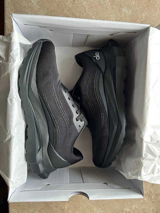 Жіночі кросівки Alo Yoga Alo Runner