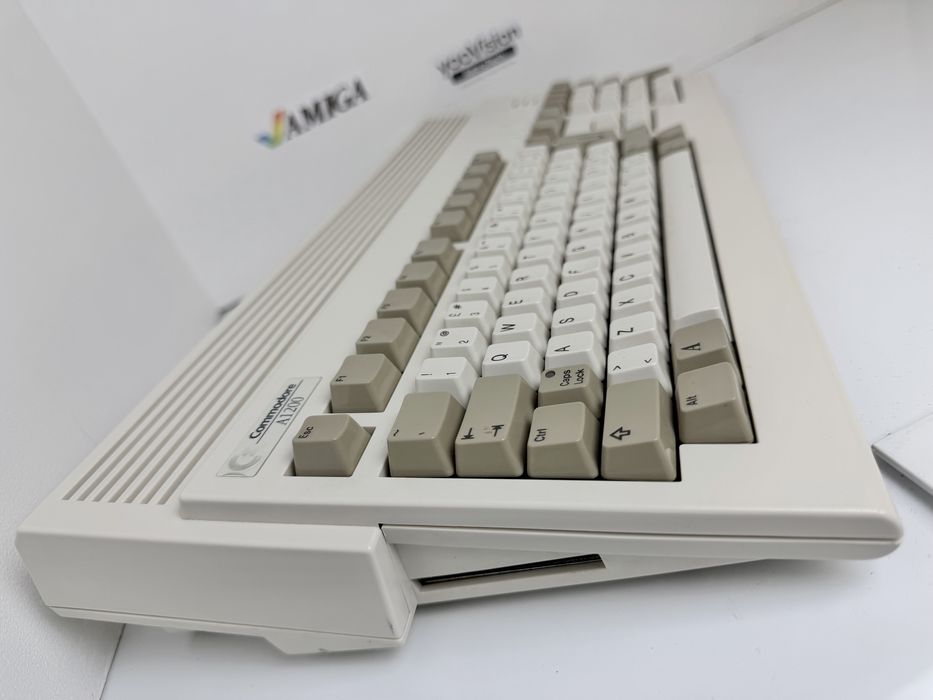 Amiga 1200 4GB CF | 2MB RAM