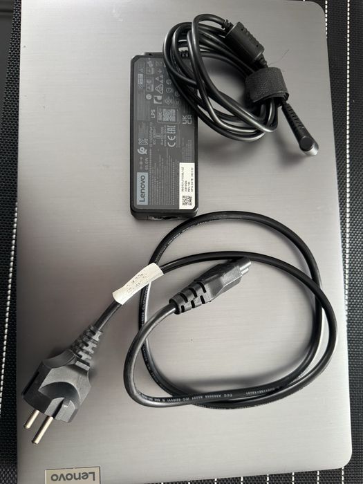 Laptop Lenovo IdeaPad 3 15ITL6 – idealny stan + oryginalna ładowarka + pokrowiec GRATIS