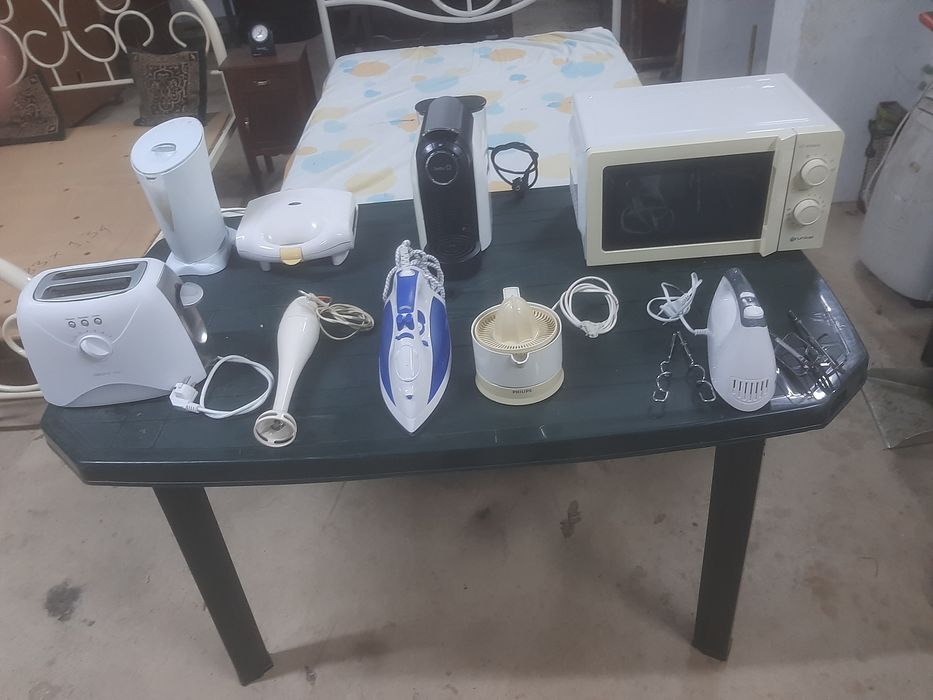 Mobilias diversas bom estado