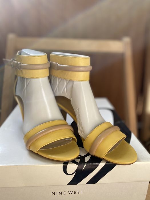 Новые стильные босоножки Nine West