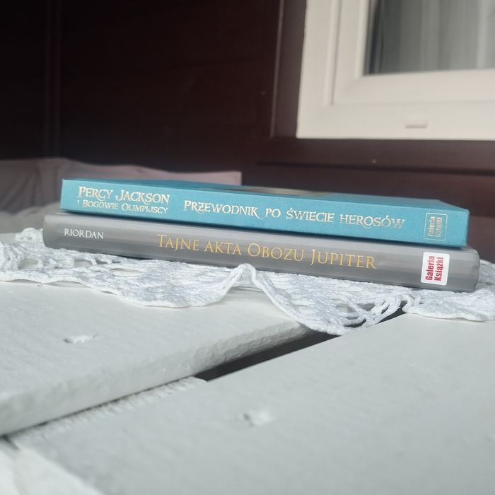 Percy Jackson i Bogowie Olimpijscy Tajne akta obozu Jupiter Rick Riordan