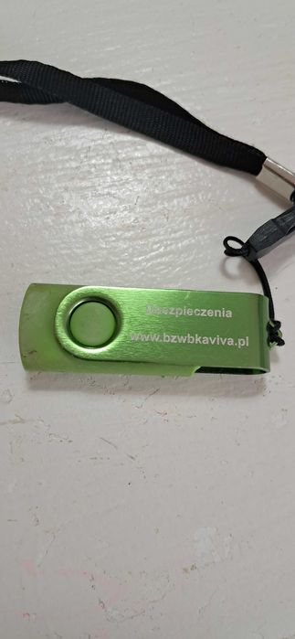 Pendrive 2 GB USB Zielony Obrotowy Twister + Smycz