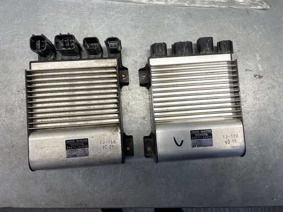 真 Драйвер 89871-60020 89871-60030 TOYOTA LAND CRUISER 200 & LEXUS