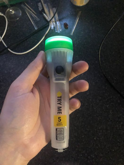 Продам аварийный фонарь для авто