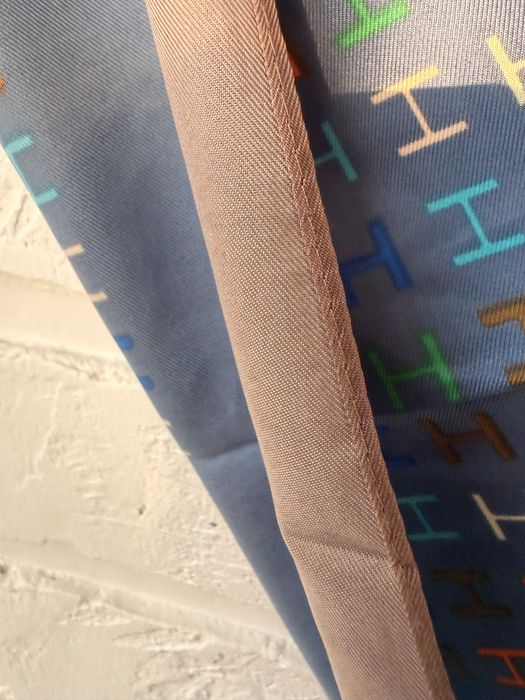 Хустка нова  Платок новий синій в стилі Гермес з бірками Фірмова монограма Hermes 90*90см