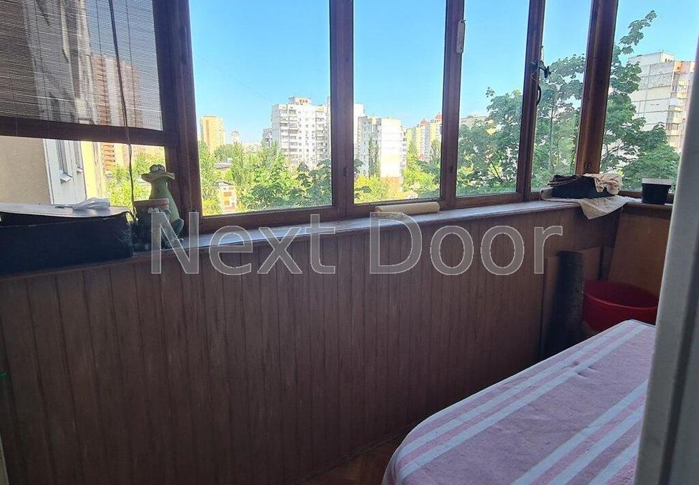 Продаж 3к квартири 70 м² — вул. Л. Лук’яненка 33/35 метро Мінська