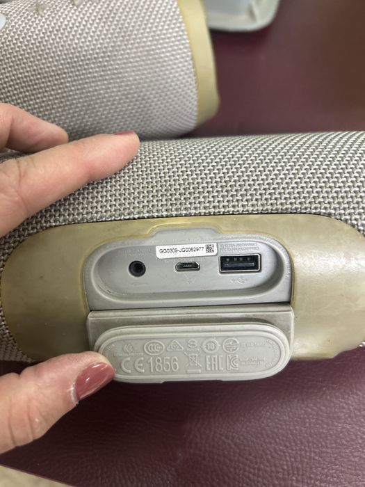 JBL charge 3 usadas